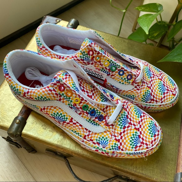 Vans LGBTQ love is love rainbow sneakers shoes lace up skater - Picture 3 of 12